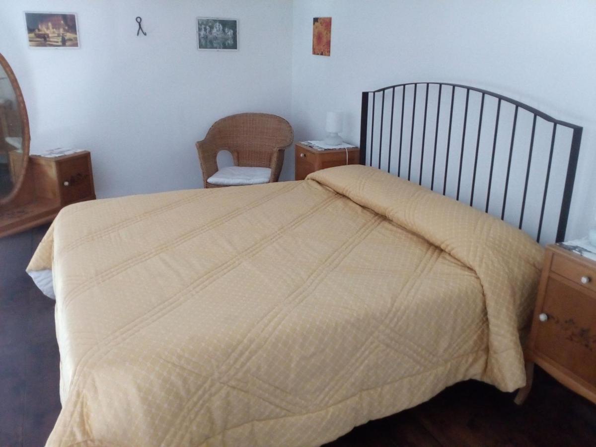 Flegrea House Aparthotel ปอซซุออลี ภายนอก รูปภาพ